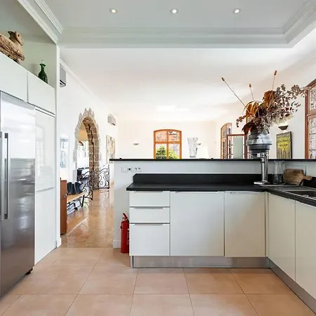 شقة Magnificent Sea Views *